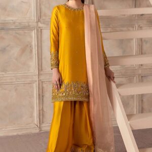 Golden Glow Yellow Dress – A Perfect Blend of Charm and Sophistication😍