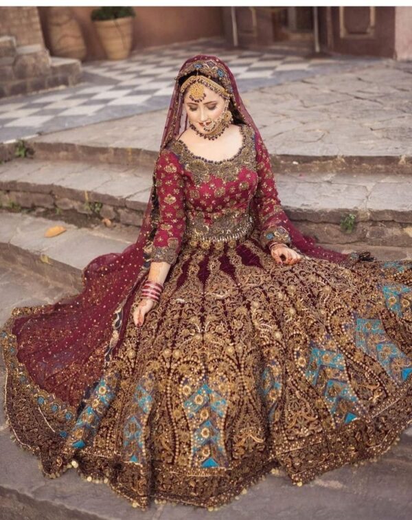 Royal Radiance – Red & Mehroon Dress with Luxurious Golden Zari Embroidery😍💫🌺